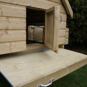 Rowlinsons Small Chicken Coop